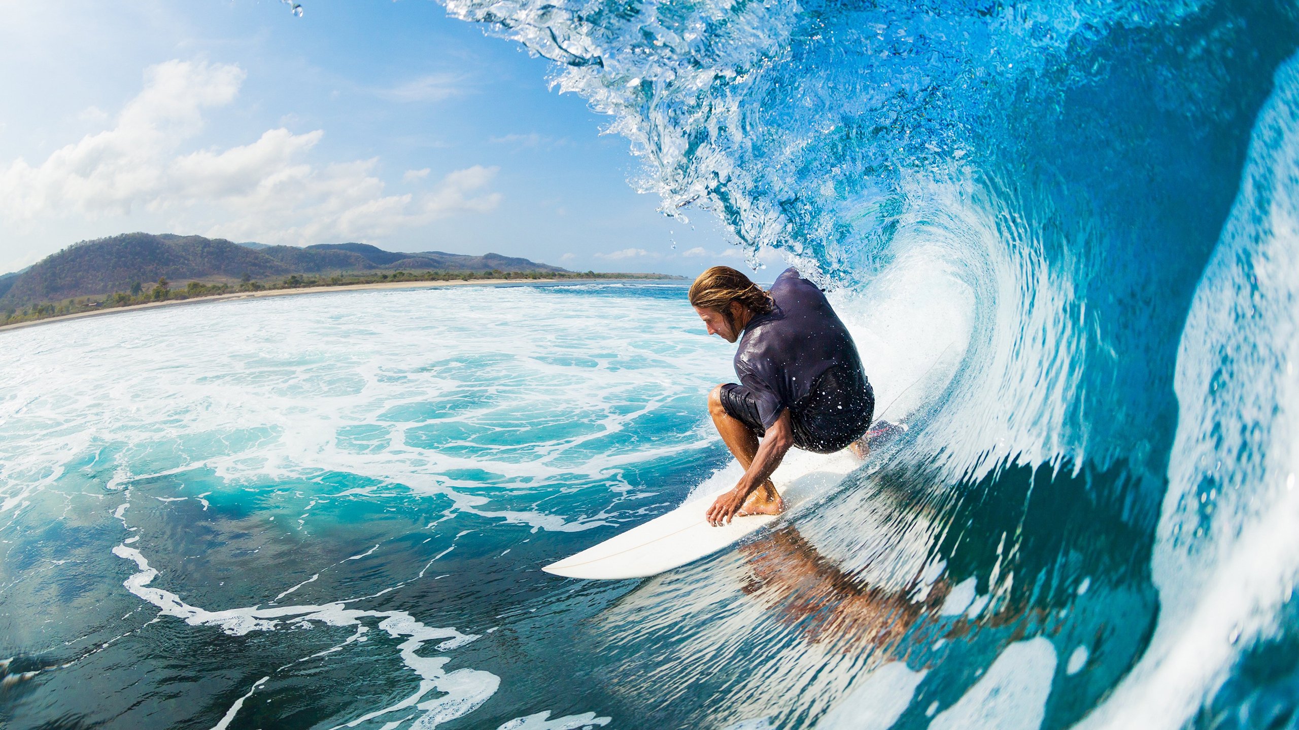 世界青少年雪地徒步挑战赛在东北热情开跑，雪地徒步穿越