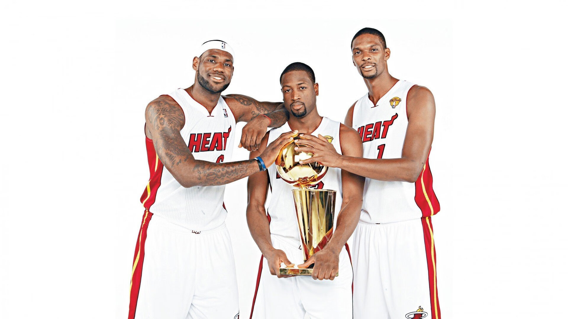 希腊男篮在欧洲锦标赛中再次荣膺冠军，传统强队实力不容小觑，希腊国家男篮