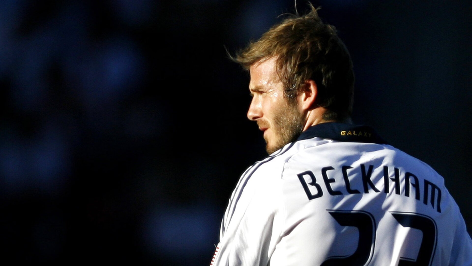 拜仁球员技术细腻，对抗冷静，拜仁主力队员